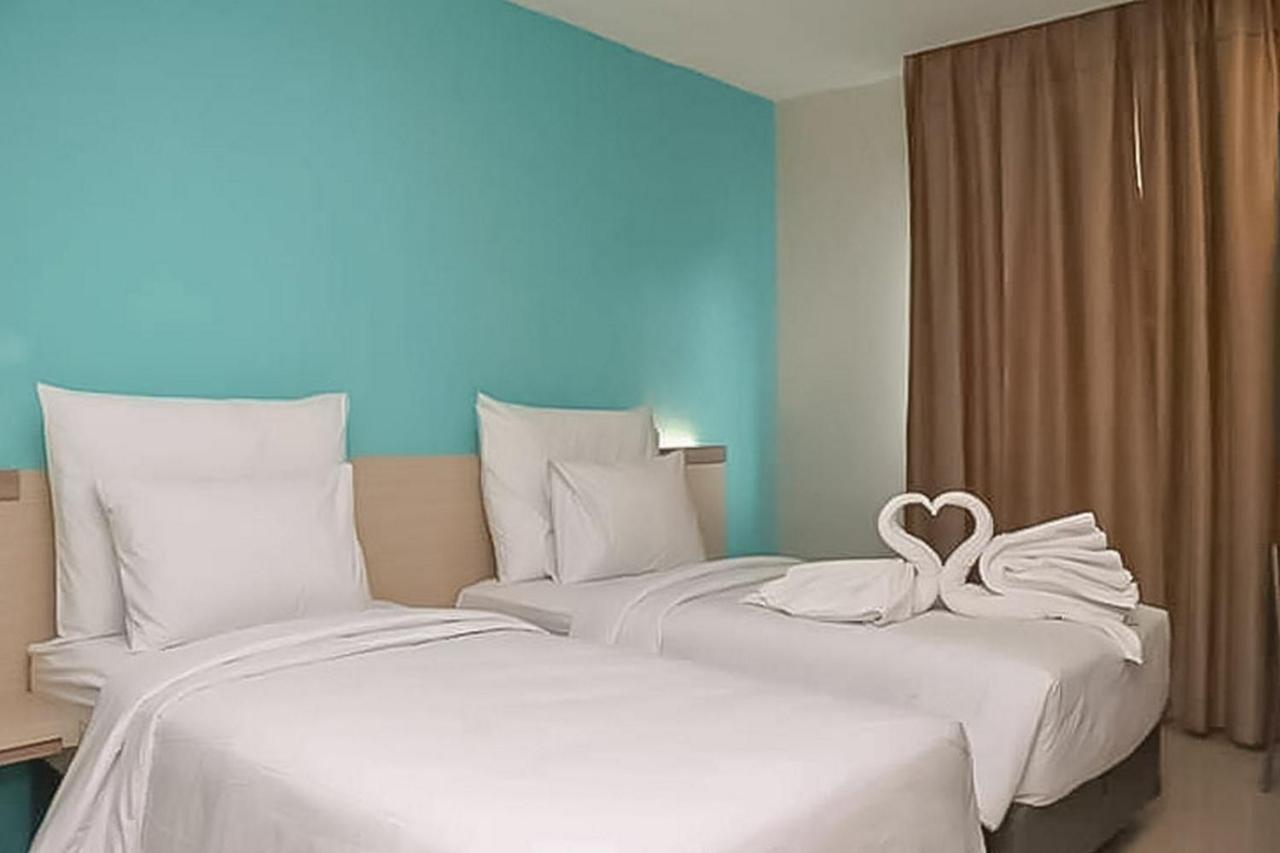 Hotel Mutiara Mitra Reddoorz Padangsidimpuan Exteriör bild